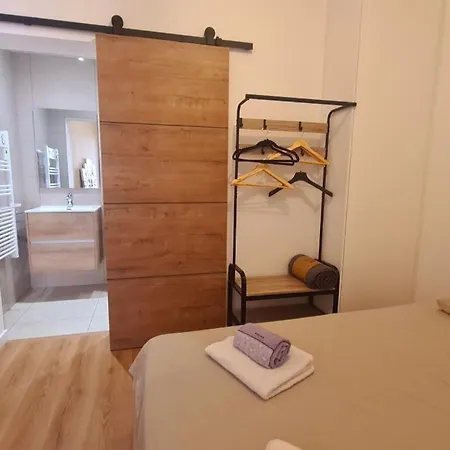 T2 Centre Apartament